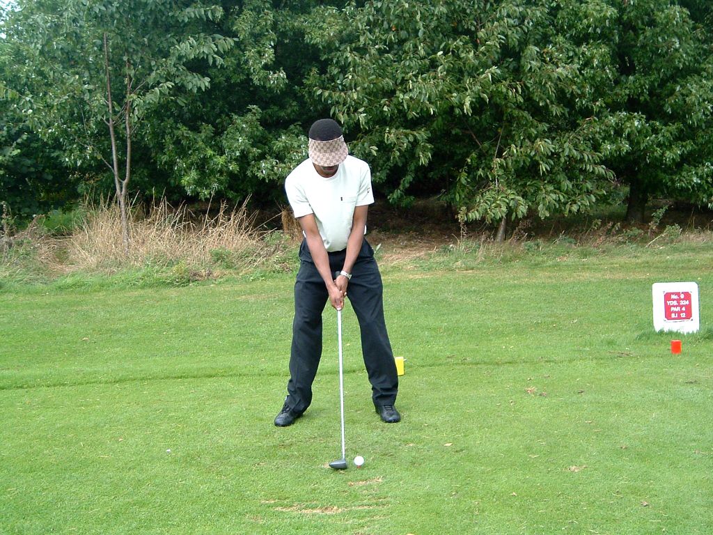 Jabunong addressing the ball on the tee box at Stockwood Park, 2004